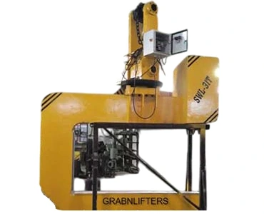 C-Hook With Rotation